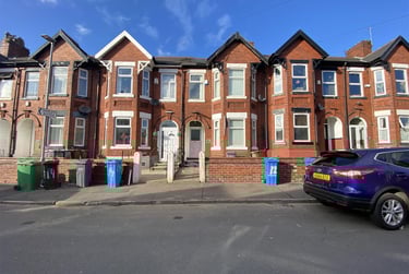 6 bed flat, Belgrave Avenue, Longsight, Manchester, M145DL - Image 1